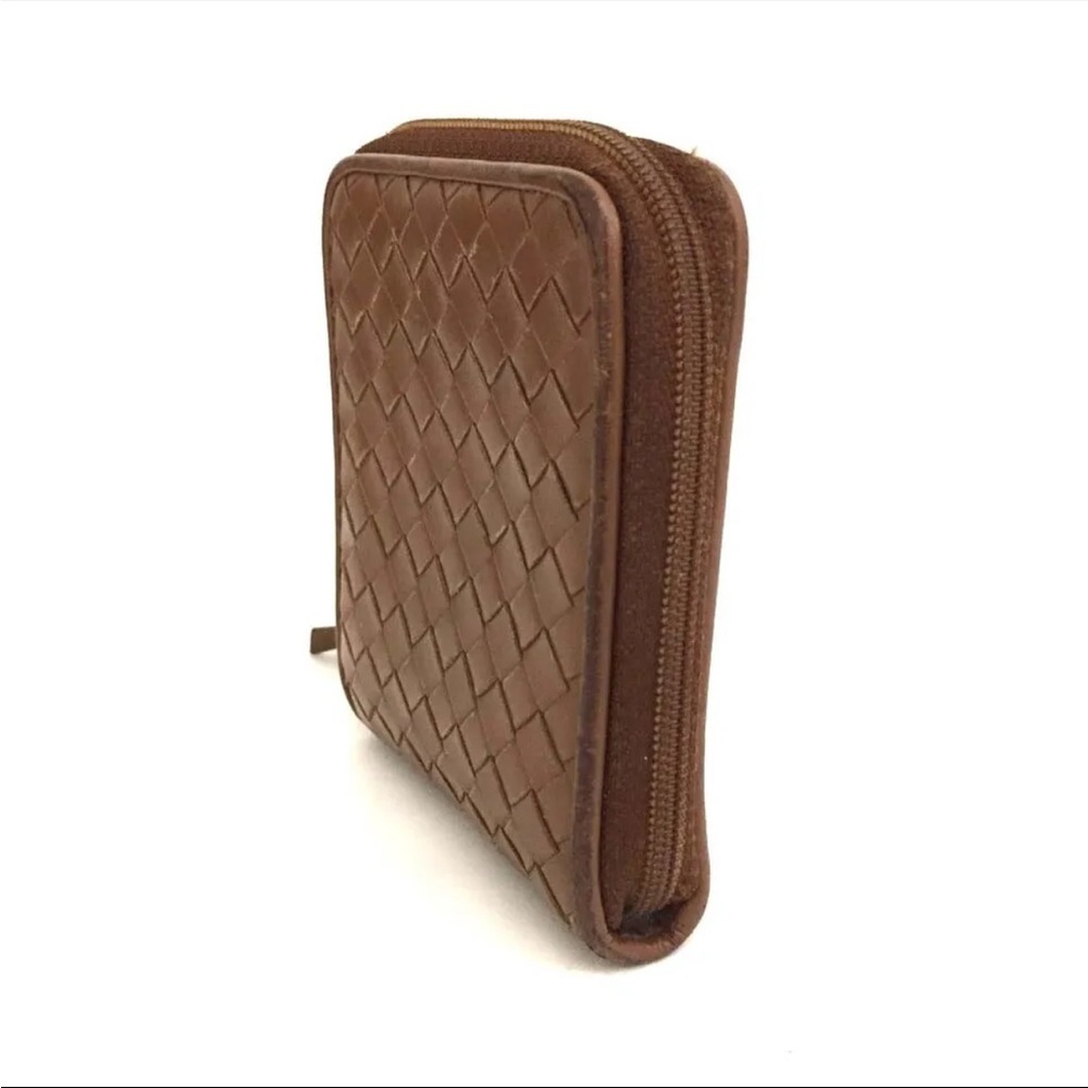 SOLD - Bottega Veneta Intreciatto lambskin leather zip around bifold wallet - Picture 4 of 15